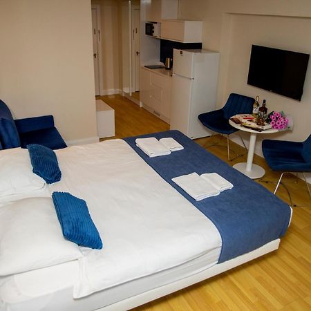 Downtown Centre In Batumi Aparthotel Orbi City In Batoemi Buitenkant foto