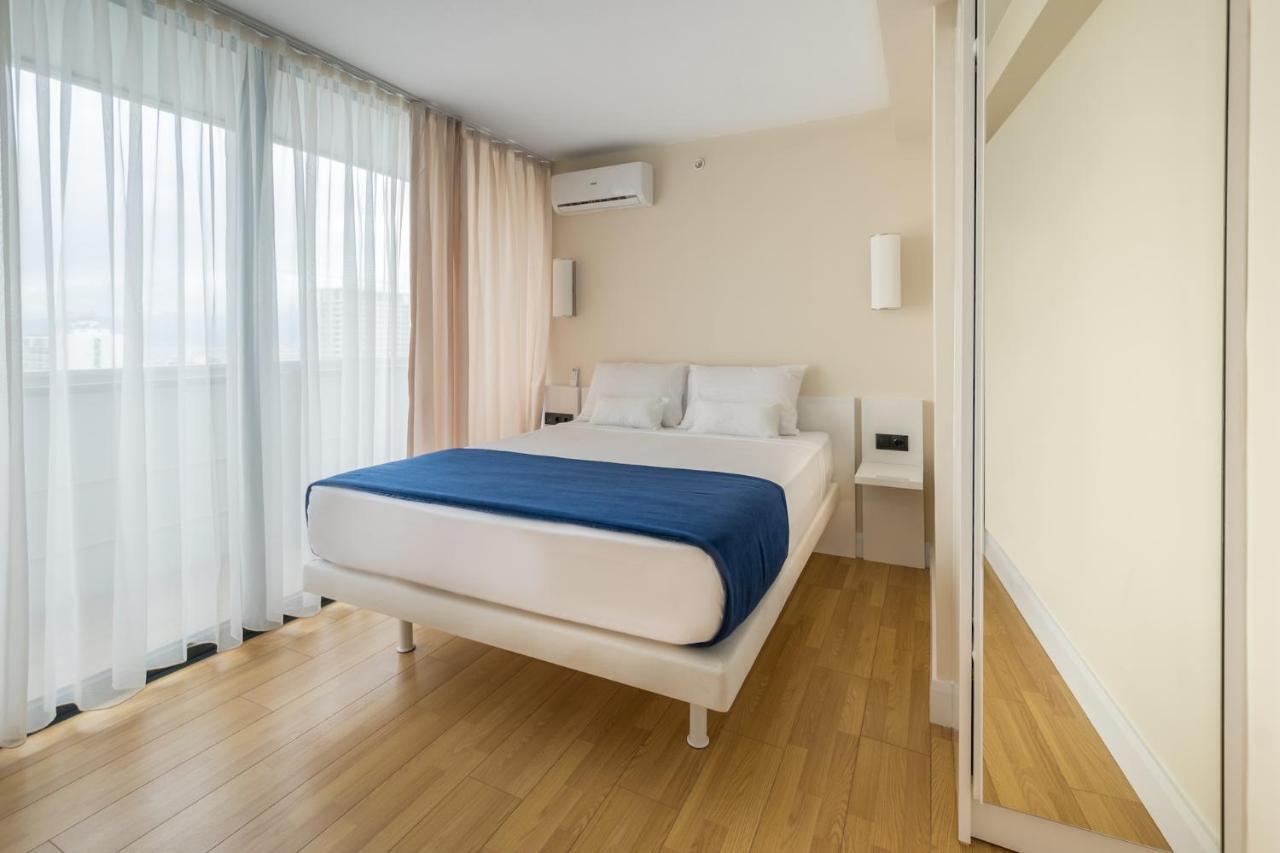 Downtown Centre In Batumi Aparthotel Orbi City In Batoemi Buitenkant foto