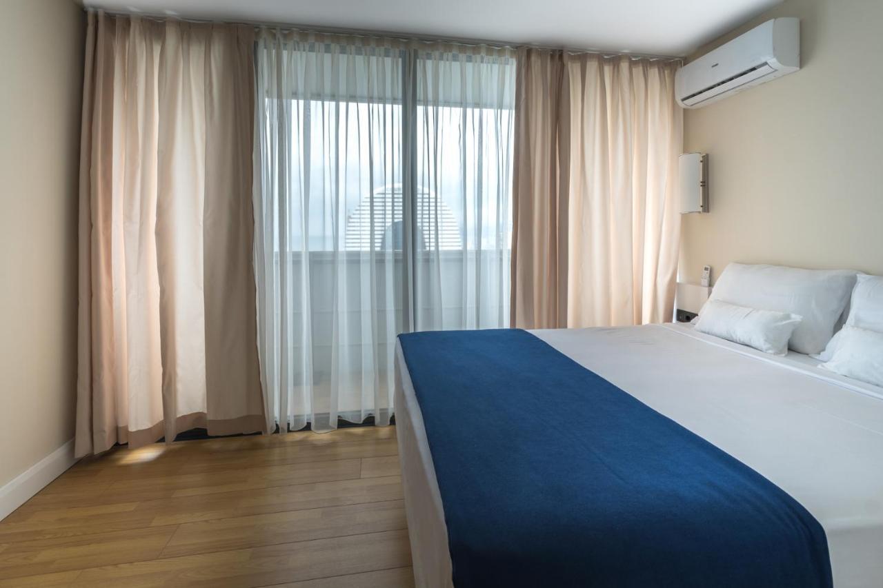 Downtown Centre In Batumi Aparthotel Orbi City In Batoemi Buitenkant foto