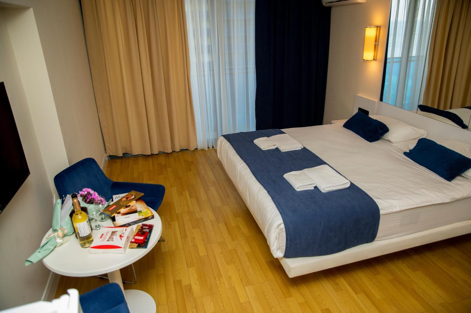 Downtown Centre In Batumi Aparthotel Orbi City In Batoemi Buitenkant foto