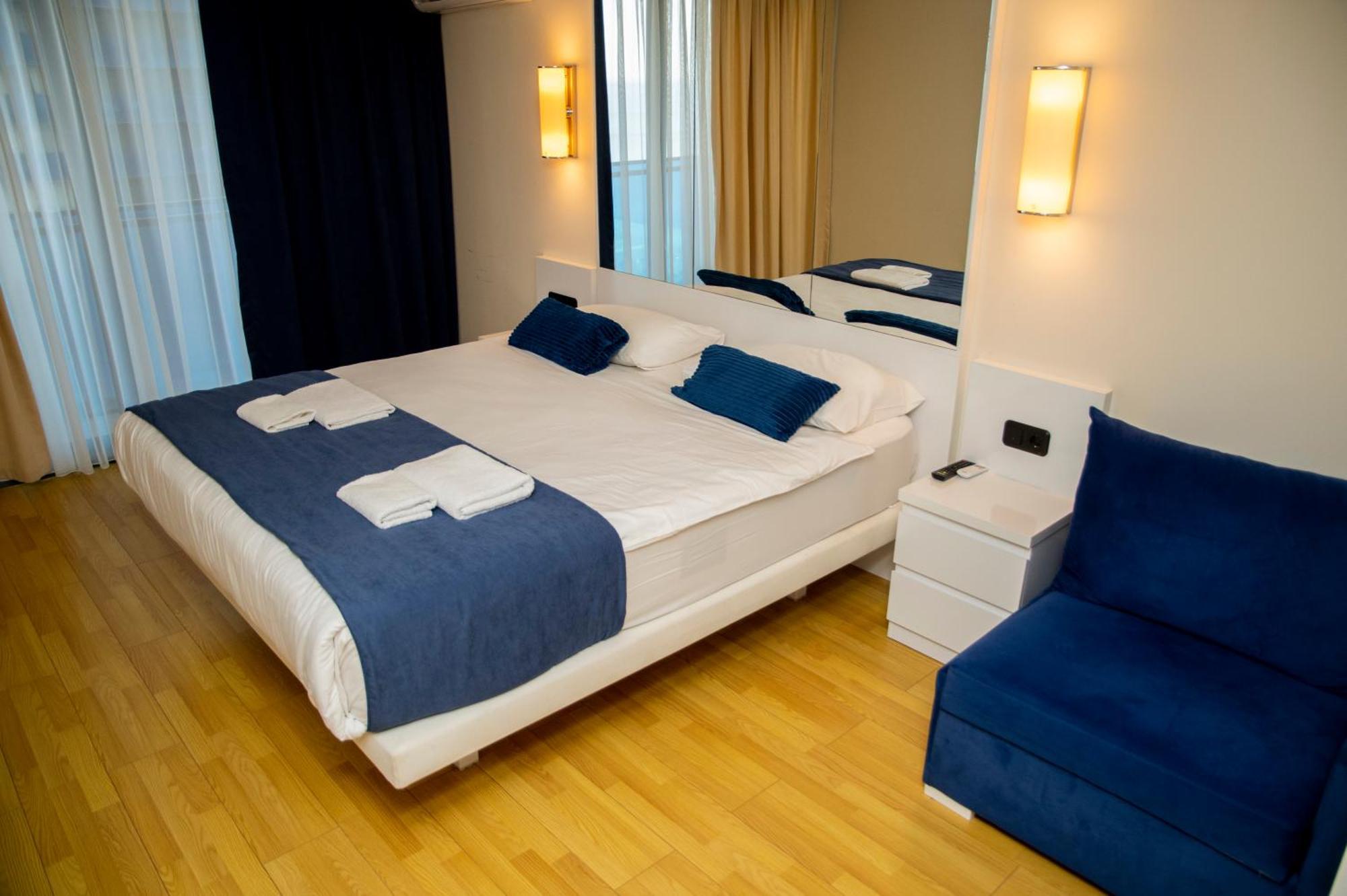 Downtown Centre In Batumi Aparthotel Orbi City In Batoemi Buitenkant foto